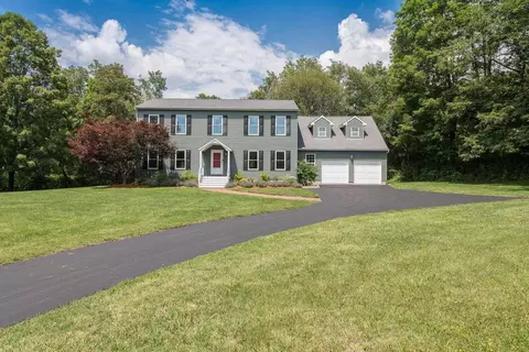 21 Trillium, Pleasant Valley, NY 12569