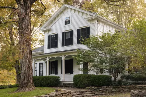 730 Ackert Hook Rd, Rhinebeck, NY 12572