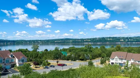 58 Champlain #66, Beacon, NY 12508
