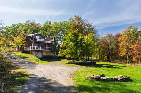 72 Willow Glen Rd, Milan, NY 12571