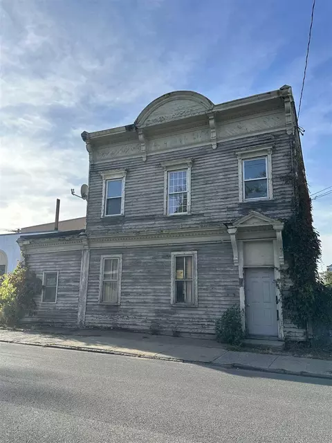 29 N 3rd, Hudson, NY 12534