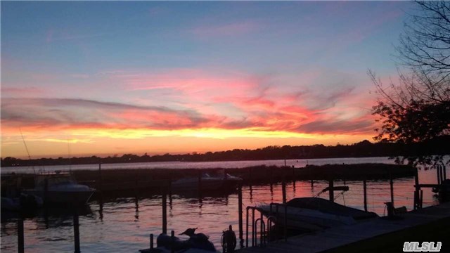 54 Captains Dr, Islip, NY 11751 photo 1