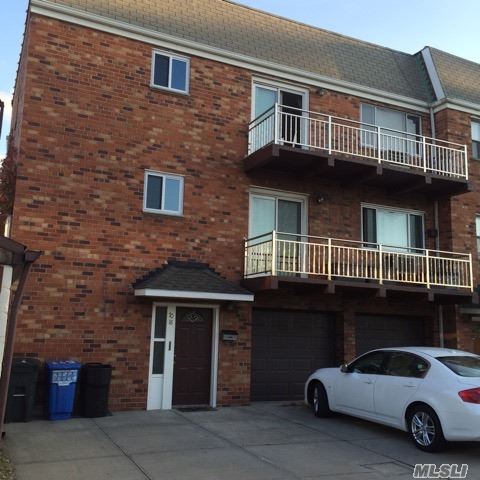 70-18 58th Rd, Maspeth, NY 11378 photo 1