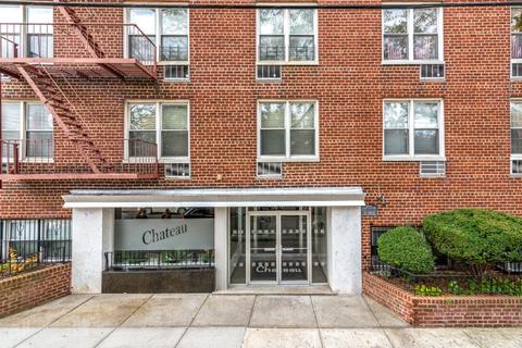 39-76 57th St #D5, Flushing, NY 11377 photo 1