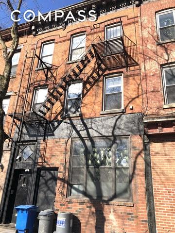 472 Smith St, Brooklyn, NY 11231 photo 1