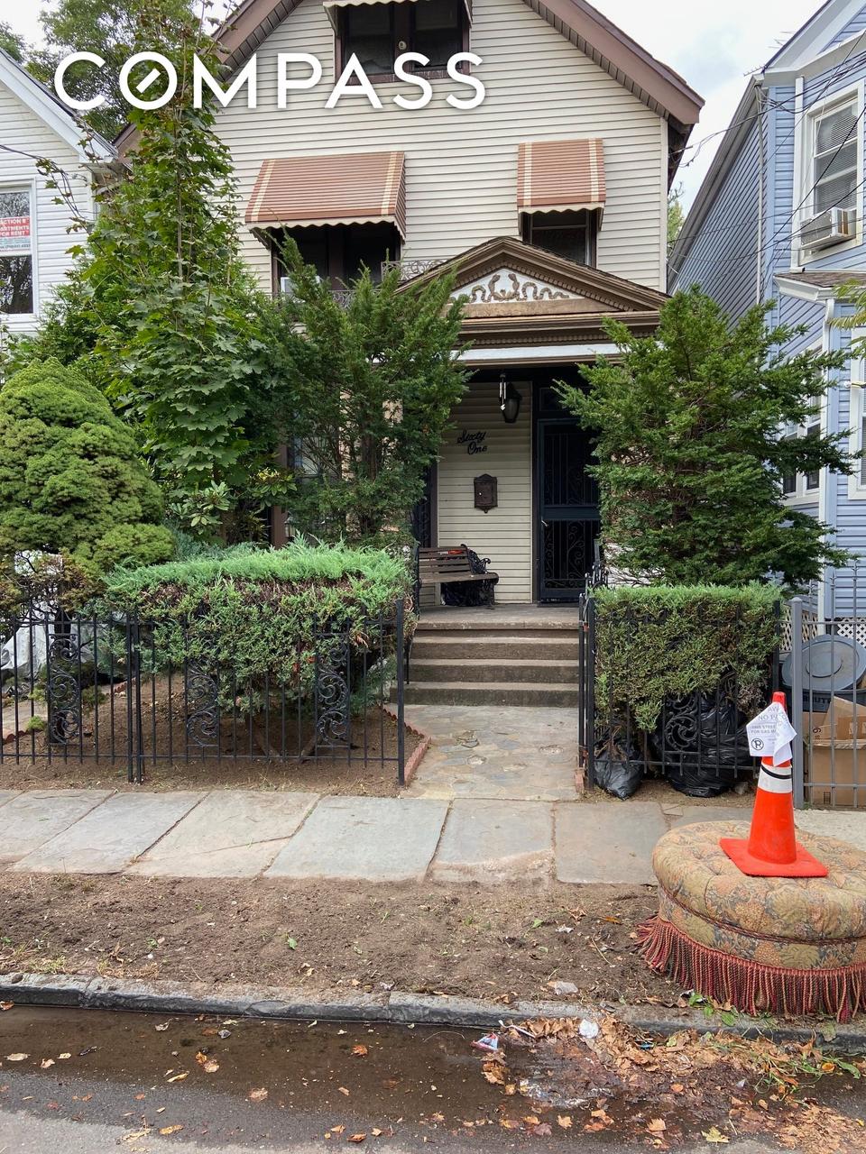 61 Tompkins St, Staten Island, NY 10304 Movoto