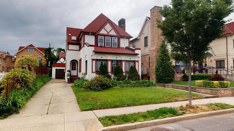 215 Coleridge Street Building, Brooklyn, NY 11235 24 Photos MLS 