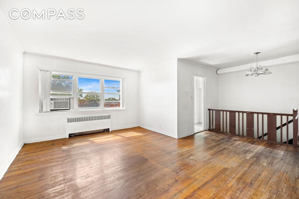 21425 Hillside Ave B, Queens Village, NY 11427