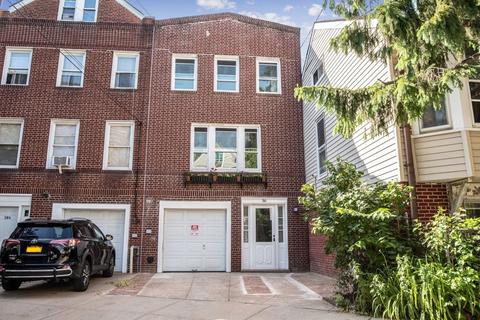 36 Van Corlear Pl #HOUSE, Bronx, NY 10463 photo 1