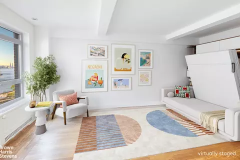 2 Beekman Pl #10B, New York, NY 10022
