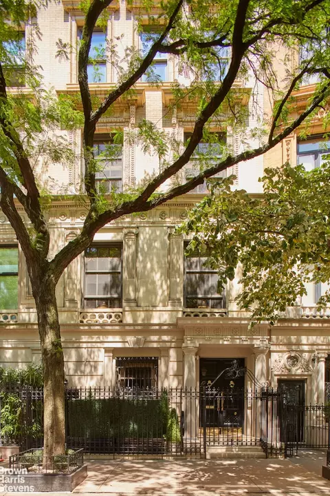 15 E 82nd St #TRIPLEX, New York, NY 10028