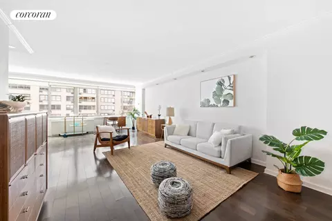315 W 70th St #15K1, New York, NY 10023