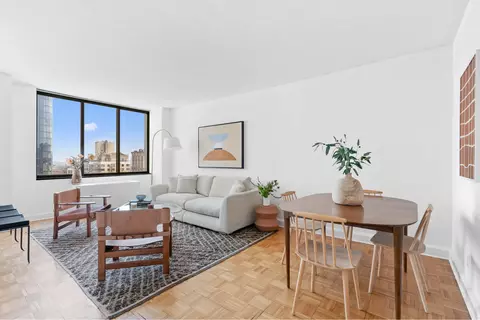 5 E 22nd St #30A, New York, NY 10010