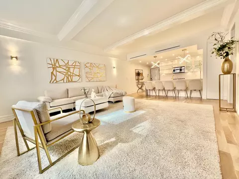 140 W 58th St #7-B, New York, NY 10019