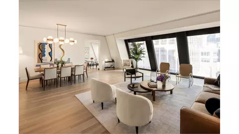 53 W 53rd St #17B, New York, NY 10019