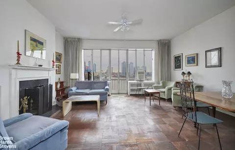 1 Beekman Pl #705, New York, NY 10022