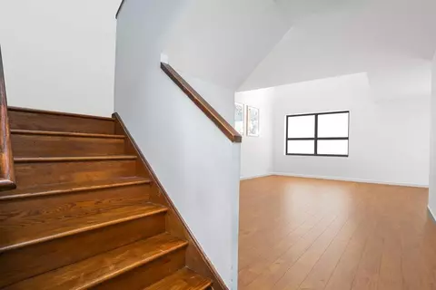 636 Washington St #4B, New York, NY 10014