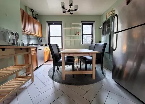 21-58 35th St #5-B, New York City, NY 11105