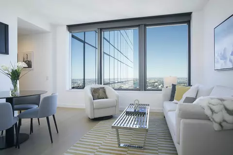 3 Court Sq #PH-205, New York City, NY 11101