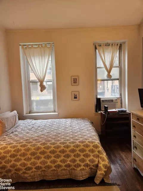 212 E 13th St #2C, New York, NY 10003