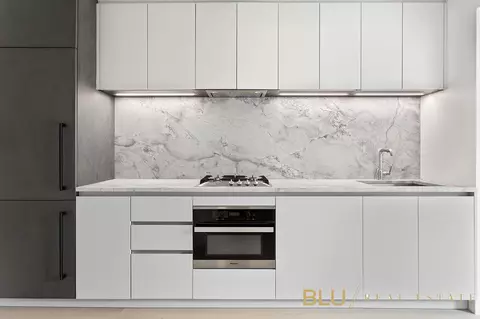 45 E 7th St #3-A, New York, NY 10003