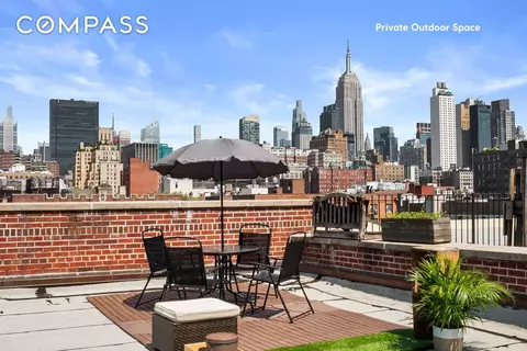 330 W 17th St #5E, New York, NY 10011
