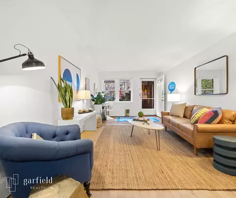 137 Bay Ridge Pkwy #1, Brooklyn, NY 11209