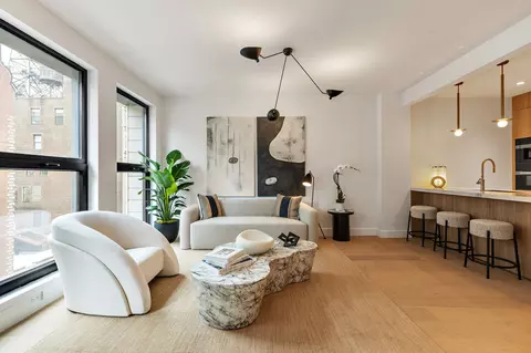 21 W 17th St #3, New York, NY 10011