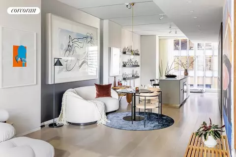 100 E 53rd St #31B, New York, NY 10022