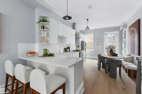 50 Eldert St, Brooklyn, NY 11207 photo 4