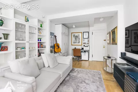 49 W 72nd St #2C, New York, NY 10023