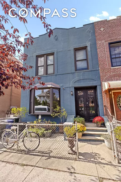 2722 E 26th St, Brooklyn, NY 11235
