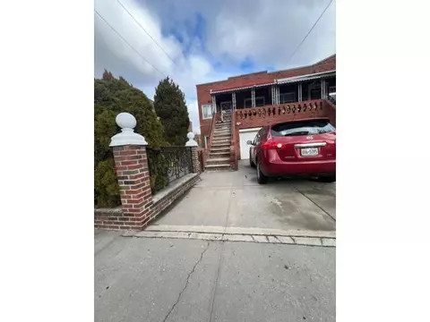 1241 E 98th St, Brooklyn, NY 11236