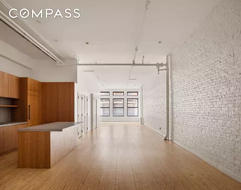 169 Mercer St #2, New York, NY 10012