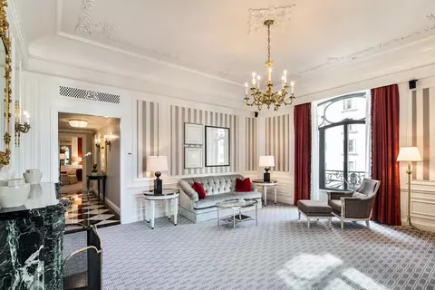 2 E 55th St #803/05, New York, NY 10022
