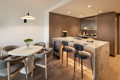 111 W 56th St #PHB, New York, NY 10019