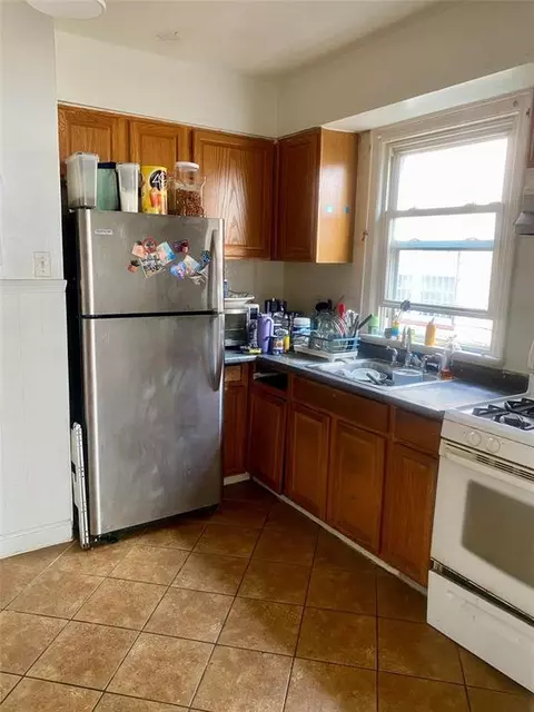 136-43 58th Rd, New York City, NY 11355 photo 15