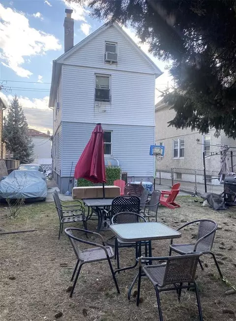 136-43 58th Rd, New York City, NY 11355 photo 18