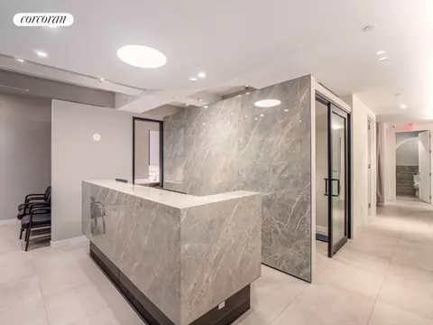 70 W 36th St #5C, New York, NY 10018