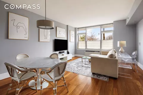 30 Bayard St #1A, Brooklyn, NY 11211