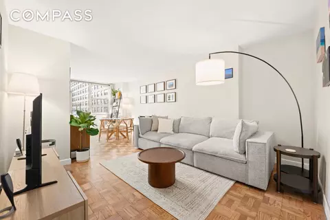 200 E 58th St #10J, New York, NY 10022