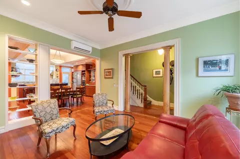 162 Hoyt St, Brooklyn, NY 11217