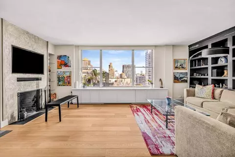 169 E 69th St #19A, New York, NY 10021