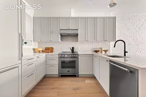744 Park Pl #3A, Brooklyn, NY 11216
