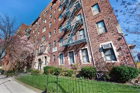 2515 Glenwood Rd #2E, Brooklyn, NY 11210