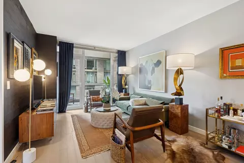 505 W 43rd St #6K, New York, NY 10036