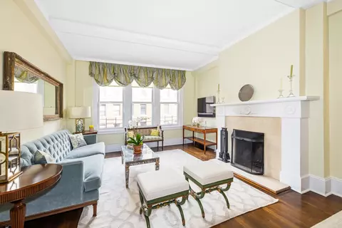 114 E 84th St #8B, New York, NY 10028