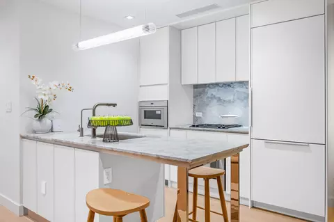 250 E 25th St #PH-C, New York, NY 10010