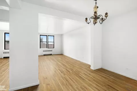740 E 232nd St #6H, New York City, NY 10466