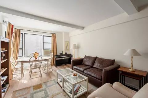 30 E 37th St #8K, New York, NY 10016